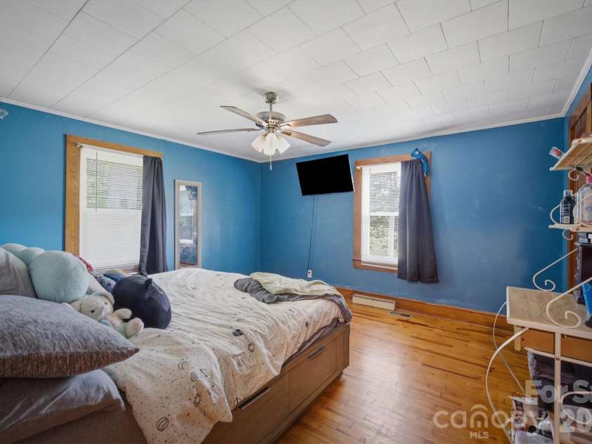 3769 Cameron Place, Hudson, NC 28638.  MLS# CAR4401629, YatesRealty ID 36361. 