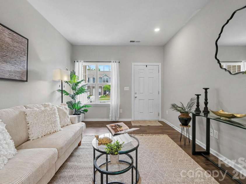 6411 Revolutionary Trail, Charlotte, NC 28217.  MLS# CAR4398604, YatesRealty ID 36362. 