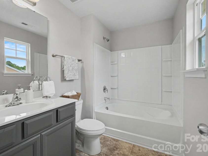 6411 Revolutionary Trail, Charlotte, NC 28217.  MLS# CAR4398604, YatesRealty ID 36362. 
