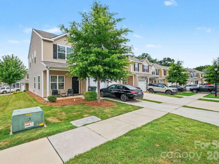 6411 Revolutionary Trail, Charlotte, NC 28217.  MLS# CAR4398604, YatesRealty ID 36362. 