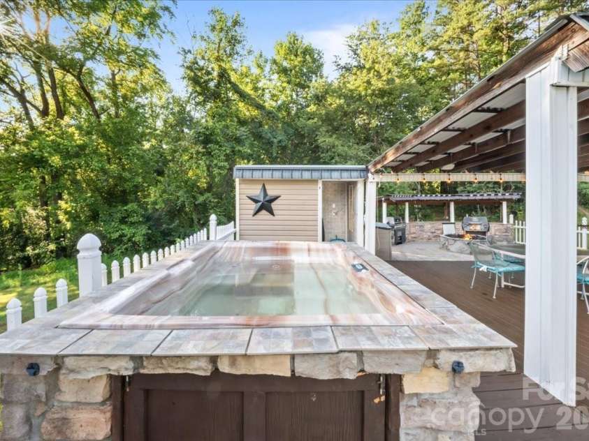 4690 Celia Creek Road, Lenoir, NC 28645.  MLS# CAR4401780, YatesRealty ID 36363. 