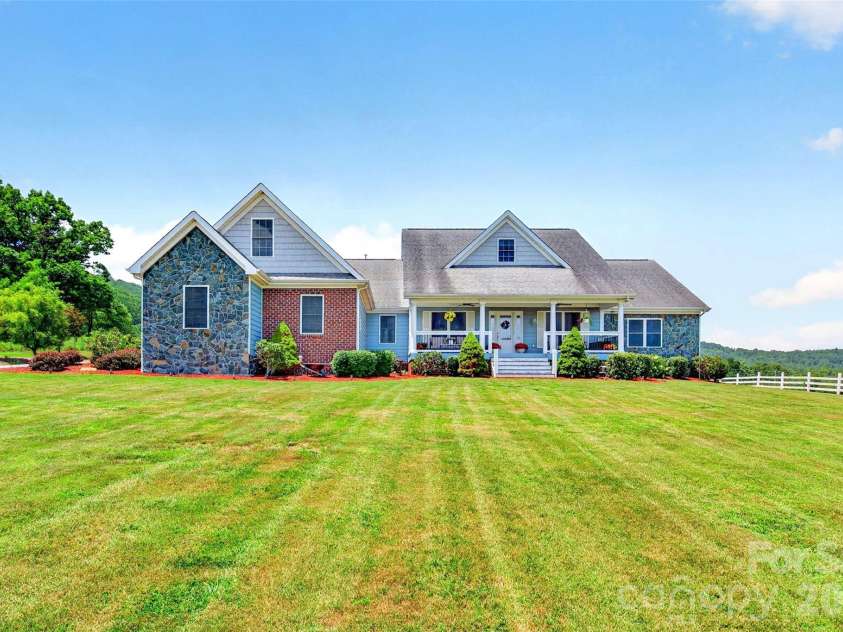1174 Dale Road, Spruce Pine, NC 28777.  MLS# CAR4400833, YatesRealty ID 36364. 