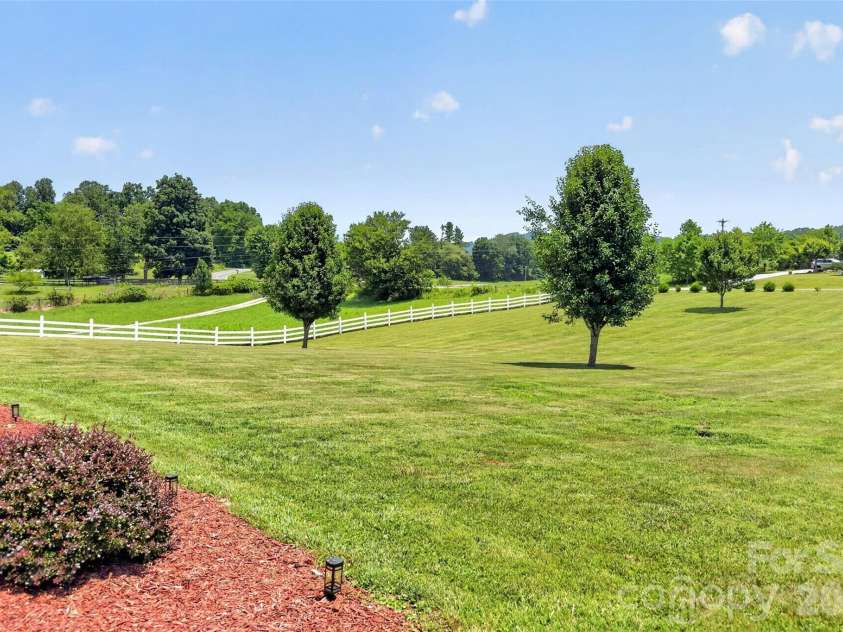 1174 Dale Road, Spruce Pine, NC 28777.  MLS# CAR4400833, YatesRealty ID 36364. 