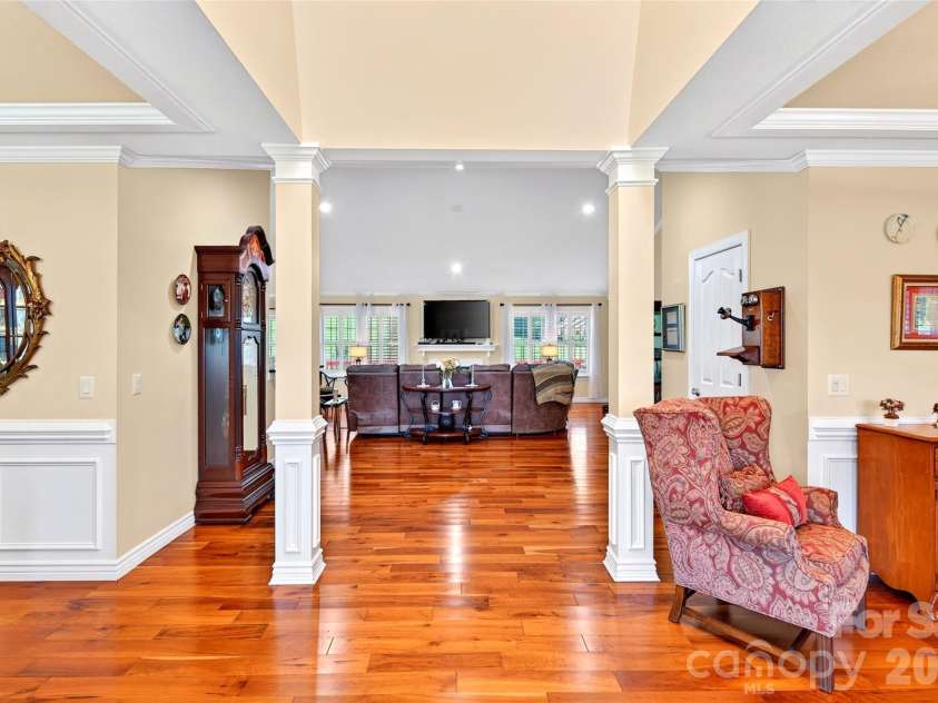 1174 Dale Road, Spruce Pine, NC 28777.  MLS# CAR4400833, YatesRealty ID 36364. 