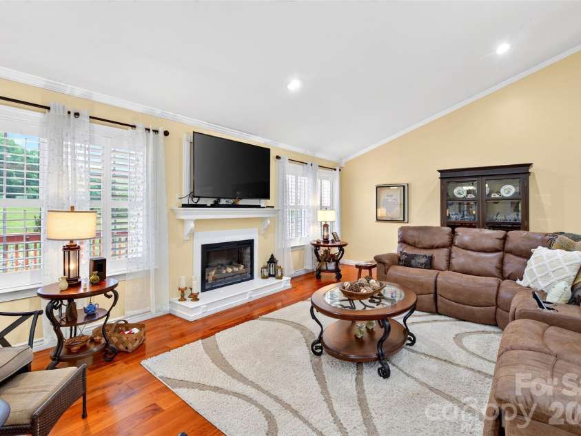 1174 Dale Road, Spruce Pine, NC 28777.  MLS# CAR4400833, YatesRealty ID 36364. 