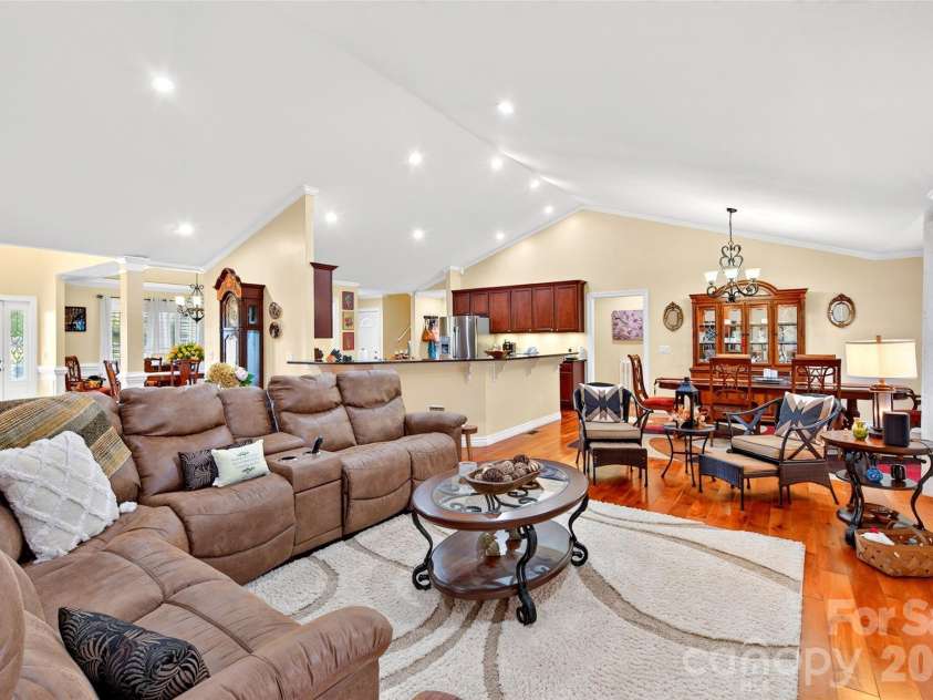 1174 Dale Road, Spruce Pine, NC 28777.  MLS# CAR4400833, YatesRealty ID 36364. 