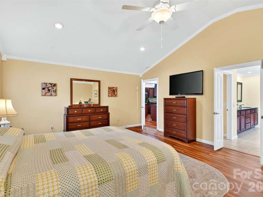 1174 Dale Road, Spruce Pine, NC 28777.  MLS# CAR4400833, YatesRealty ID 36364. 