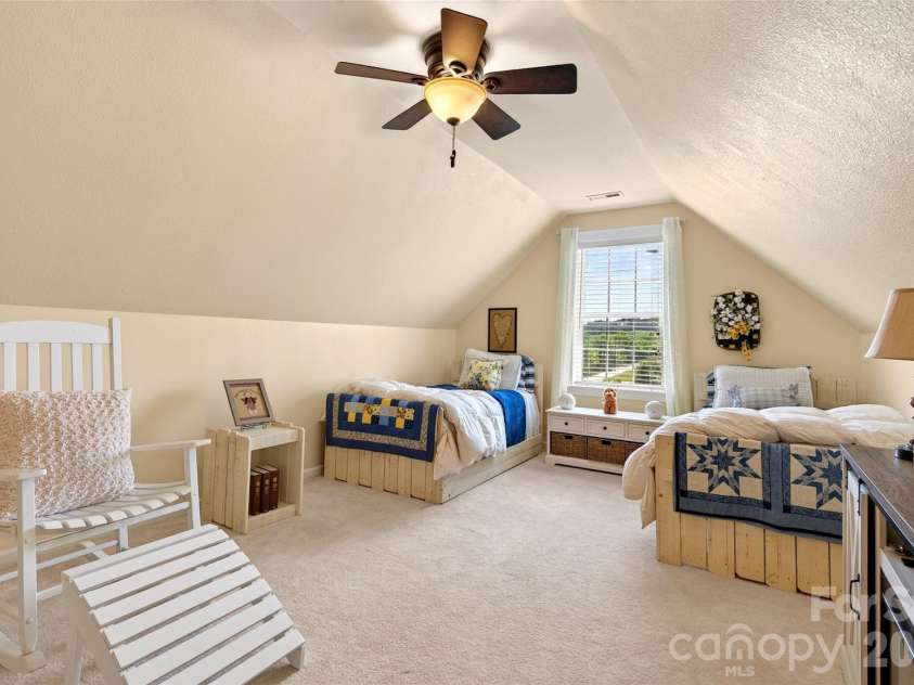 1174 Dale Road, Spruce Pine, NC 28777.  MLS# CAR4400833, YatesRealty ID 36364. 