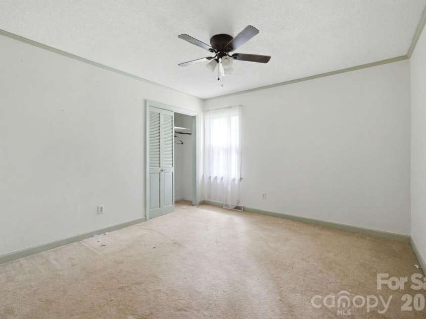 108 Augusta Drive, Statesville, NC 28625.  MLS# CAR4402103, YatesRealty ID 36365. Virtually edited