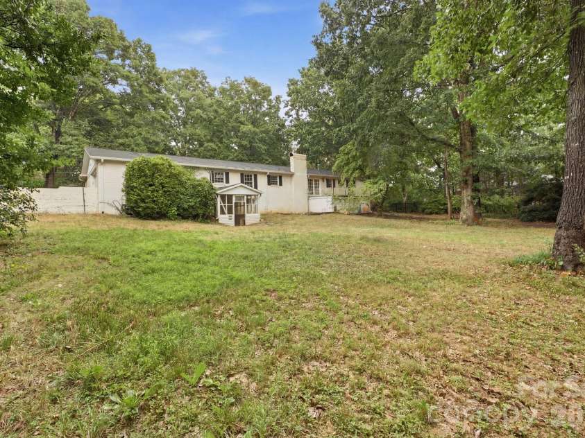108 Augusta Drive, Statesville, NC 28625.  MLS# CAR4402103, YatesRealty ID 36365. Virtually Edited