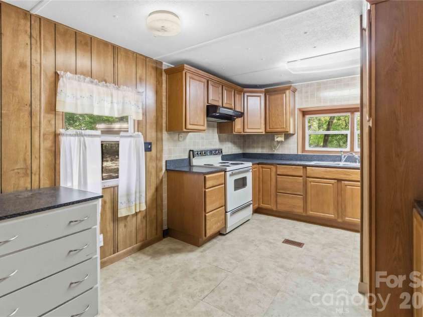 2228 Lannie Lane, Rock Hill, SC 29730.  MLS# CAR4402549, YatesRealty ID 36366. 