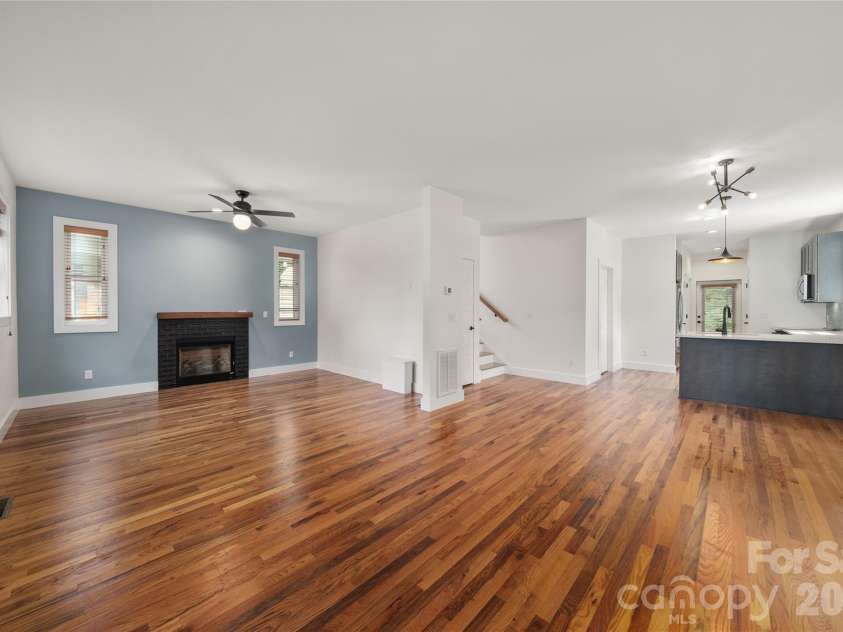 73 Downing Street, Asheville, NC 28806.  MLS# CAR4401958, YatesRealty ID 36369. 