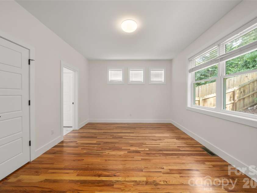73 Downing Street, Asheville, NC 28806.  MLS# CAR4401958, YatesRealty ID 36369. 