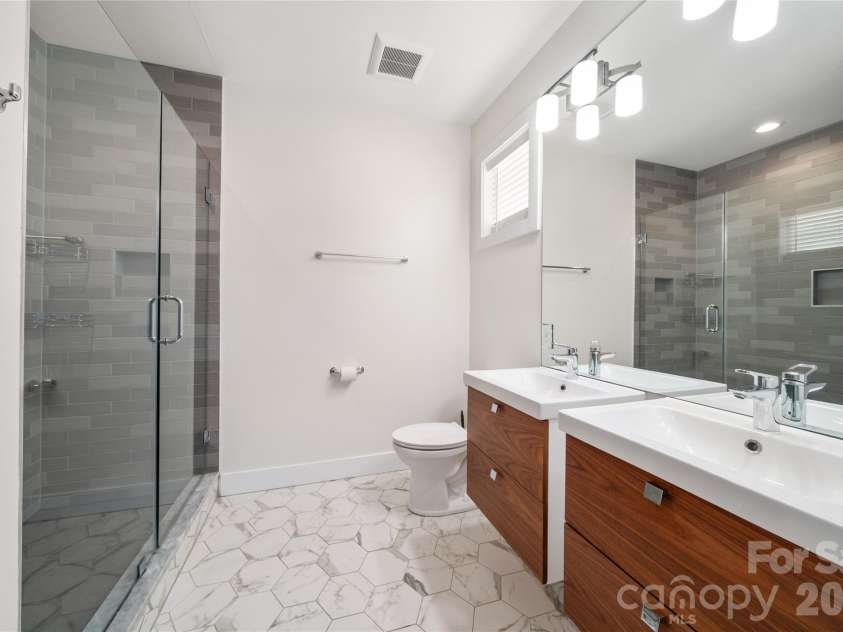 73 Downing Street, Asheville, NC 28806.  MLS# CAR4401958, YatesRealty ID 36369. 