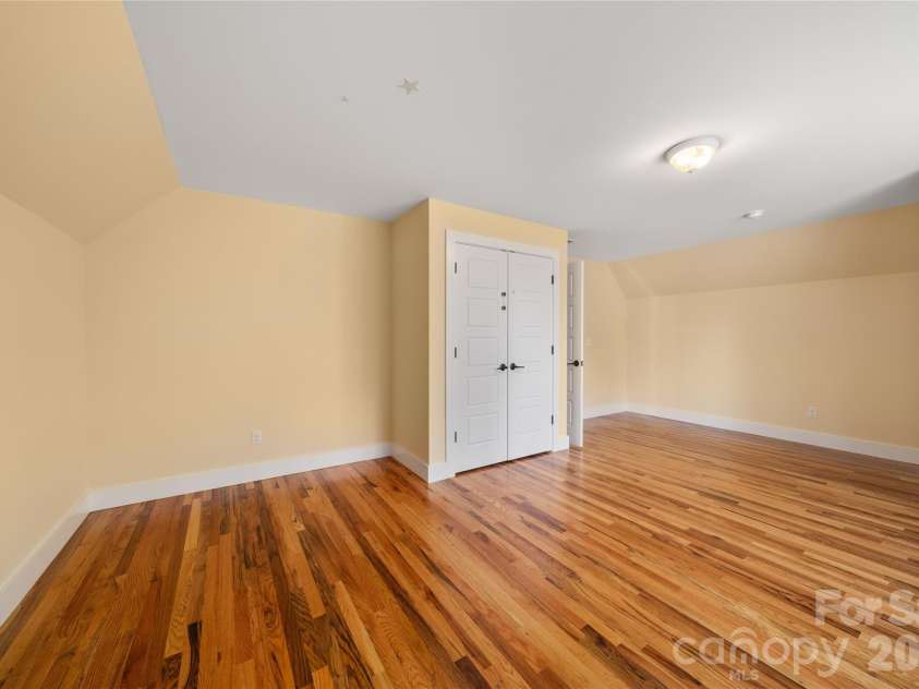 73 Downing Street, Asheville, NC 28806.  MLS# CAR4401958, YatesRealty ID 36369. 