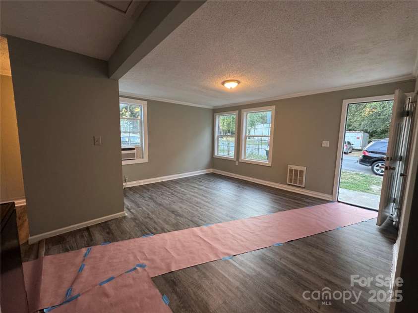 336-338 Hamilton Drive, Concord, NC 28025.  MLS# CAR4251622, YatesRealty ID 3637. 