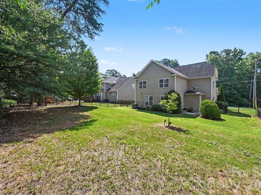 517 Stowe Road, Belmont, NC 28012.  MLS# CAR4399288, YatesRealty ID 36371. Backyard