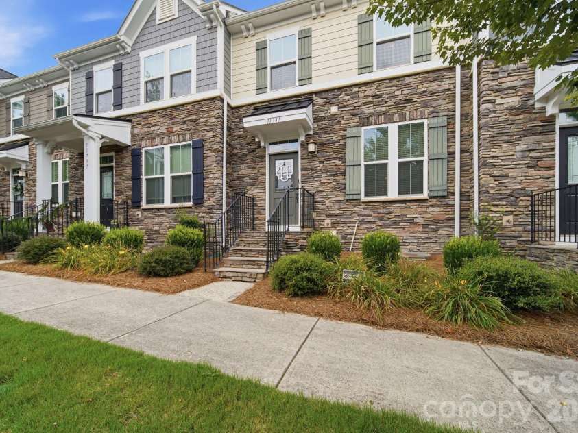 11741 Blessington Road, Huntersville, NC 28078.  MLS# CAR4402102, YatesRealty ID 36372. 