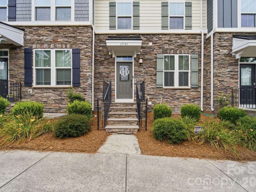 11741 Blessington Road, Huntersville, NC 28078.  MLS# CAR4402102, YatesRealty ID 36372. 