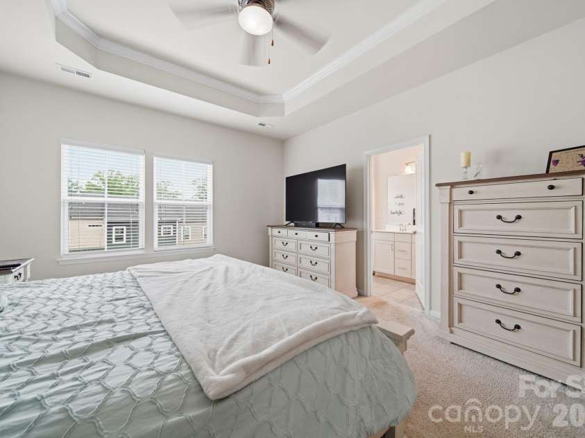 11741 Blessington Road, Huntersville, NC 28078.  MLS# CAR4402102, YatesRealty ID 36372. Primary Suite