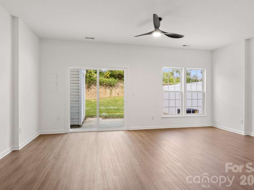 12557 Jessica Place, Charlotte, NC 28269.  MLS# CAR4396131, YatesRealty ID 36374. 