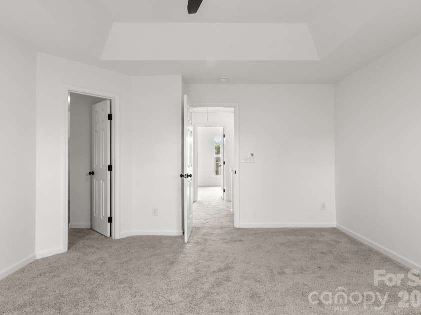 12557 Jessica Place, Charlotte, NC 28269.  MLS# CAR4396131, YatesRealty ID 36374. 