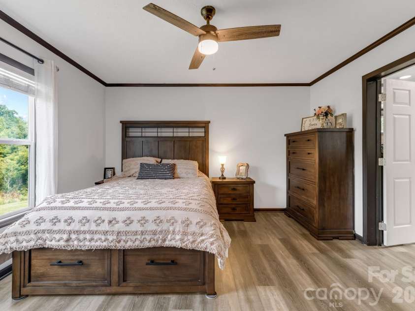 256 Phillips Valley Road, Mars Hill, NC 28754.  MLS# CAR4398012, YatesRealty ID 36375. 