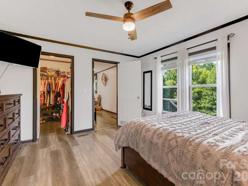 256 Phillips Valley Road, Mars Hill, NC 28754.  MLS# CAR4398012, YatesRealty ID 36375. 