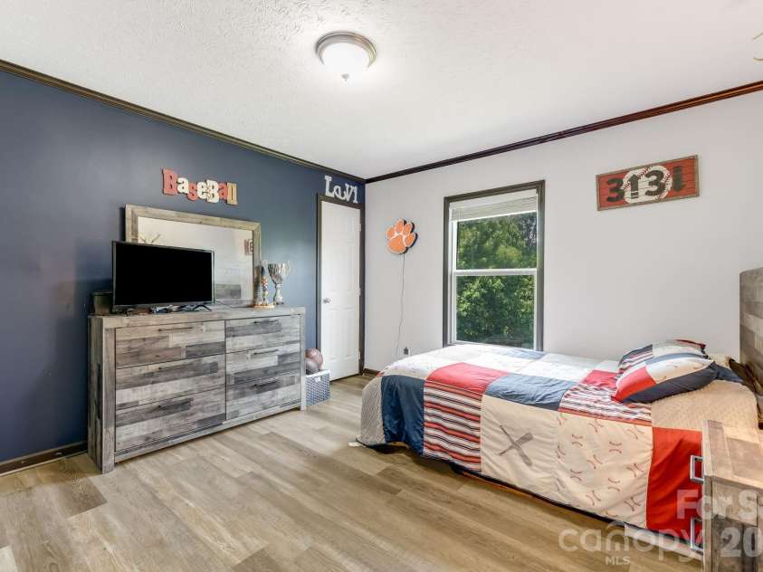 256 Phillips Valley Road, Mars Hill, NC 28754.  MLS# CAR4398012, YatesRealty ID 36375. 