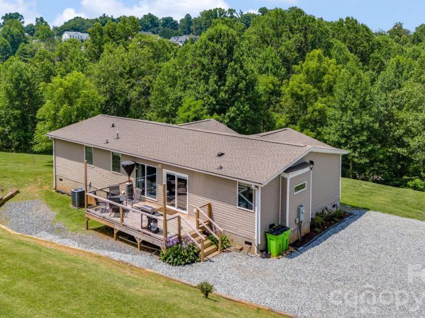 256 Phillips Valley Road, Mars Hill, NC 28754.  MLS# CAR4398012, YatesRealty ID 36375. 
