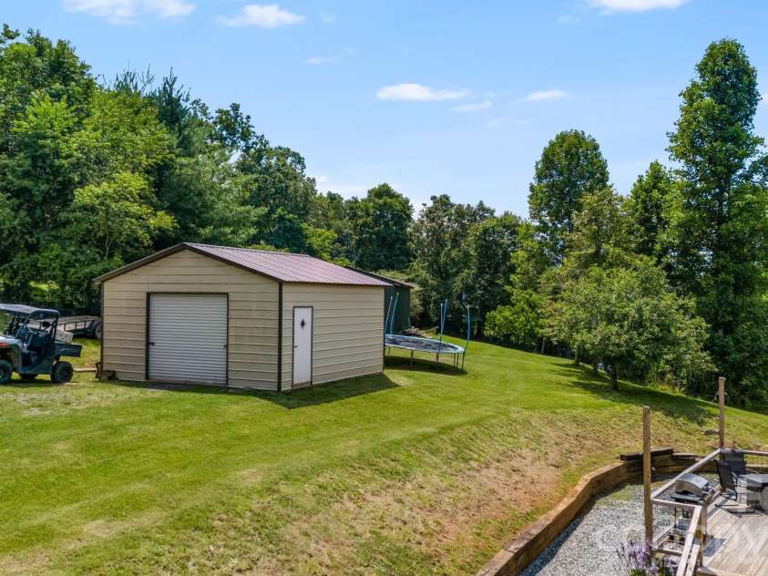 256 Phillips Valley Road, Mars Hill, NC 28754.  MLS# CAR4398012, YatesRealty ID 36375. 