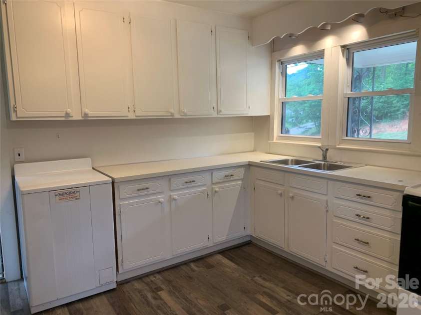 6285 & 6231 Nc 16 Highway, Taylorsville, NC 28681.  MLS# CAR4402704, YatesRealty ID 36376. 