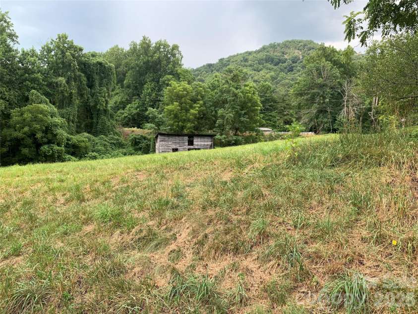 6285 & 6231 Nc 16 Highway, Taylorsville, NC 28681.  MLS# CAR4402704, YatesRealty ID 36376. 