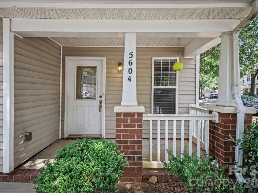 5604 Santeelah Court, Charlotte, NC 28217.  MLS# CAR4402278, YatesRealty ID 36379. 