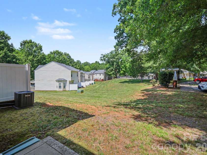 5604 Santeelah Court, Charlotte, NC 28217.  MLS# CAR4402278, YatesRealty ID 36379. 