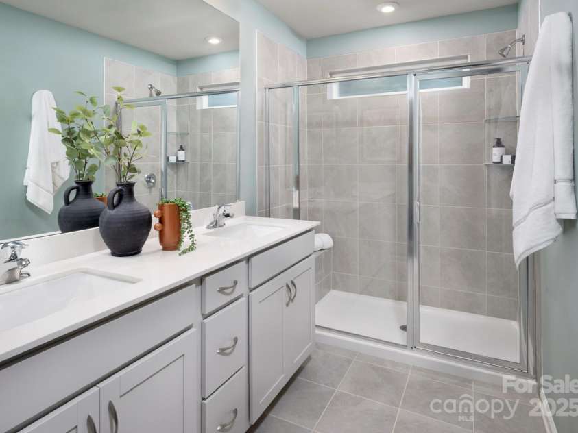 6023 Mallow Crossing Lane, Charlotte, NC 28213.  MLS# CAR4328438, YatesRealty ID 3638. 