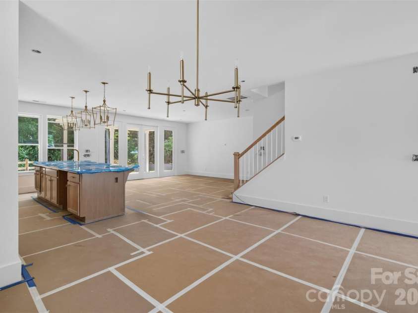 4919 Potter Road, Matthews, NC 28104.  MLS# CAR4395738, YatesRealty ID 36381. 