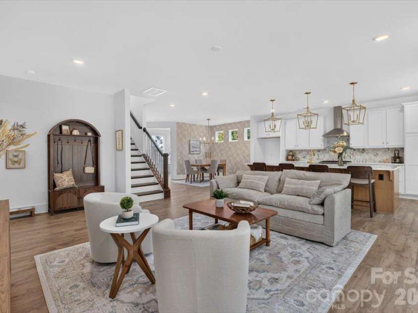 4919 Potter Road, Matthews, NC 28104.  MLS# CAR4395738, YatesRealty ID 36381. 