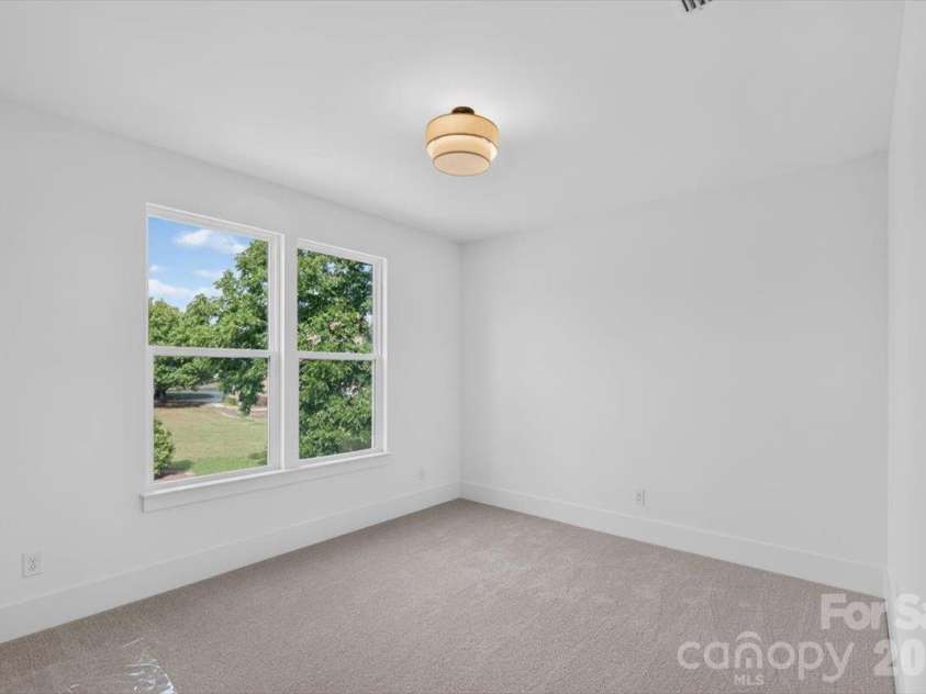 4919 Potter Road, Matthews, NC 28104.  MLS# CAR4395738, YatesRealty ID 36381. 