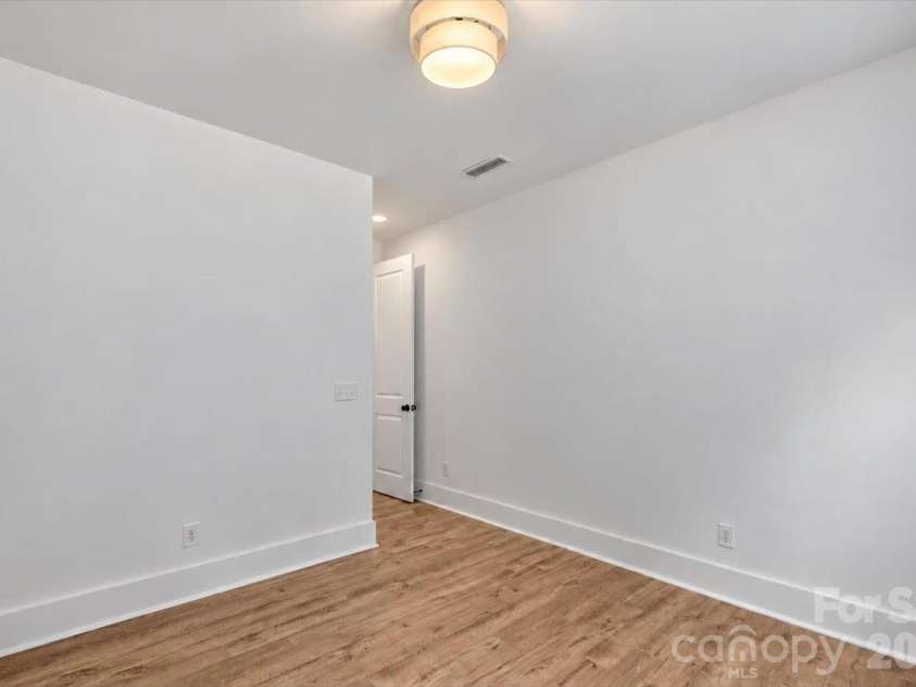 4919 Potter Road, Matthews, NC 28104.  MLS# CAR4395738, YatesRealty ID 36381. 