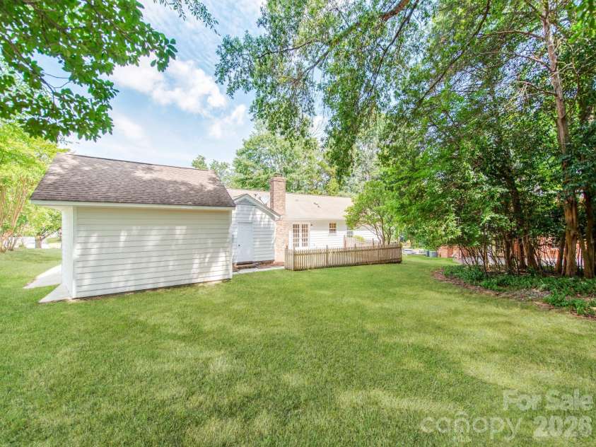 4625 Annerly Court, Charlotte, NC 28226.  MLS# CAR4399934, YatesRealty ID 36383. 