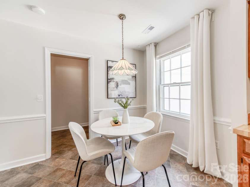 4625 Annerly Court, Charlotte, NC 28226.  MLS# CAR4399934, YatesRealty ID 36383. Breakfast