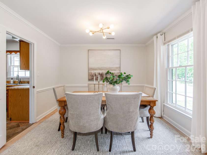 4625 Annerly Court, Charlotte, NC 28226.  MLS# CAR4399934, YatesRealty ID 36383. Dining room