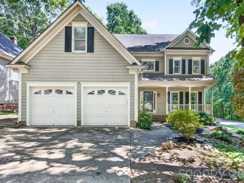 12700 Willow Grove Way, Huntersville, NC 28078.  MLS# CAR4400090, YatesRealty ID 36384. 