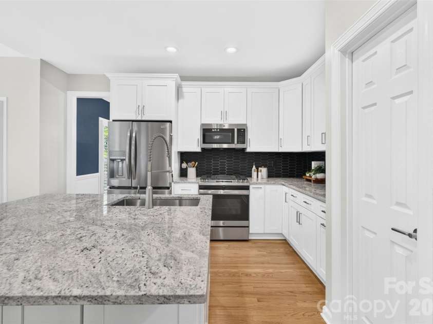 12700 Willow Grove Way, Huntersville, NC 28078.  MLS# CAR4400090, YatesRealty ID 36384. 