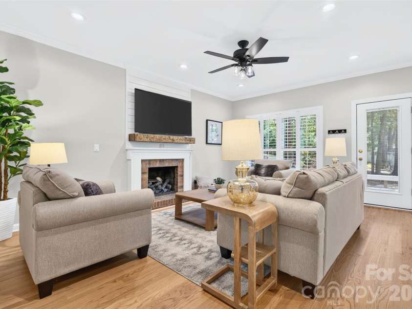 12700 Willow Grove Way, Huntersville, NC 28078.  MLS# CAR4400090, YatesRealty ID 36384. 