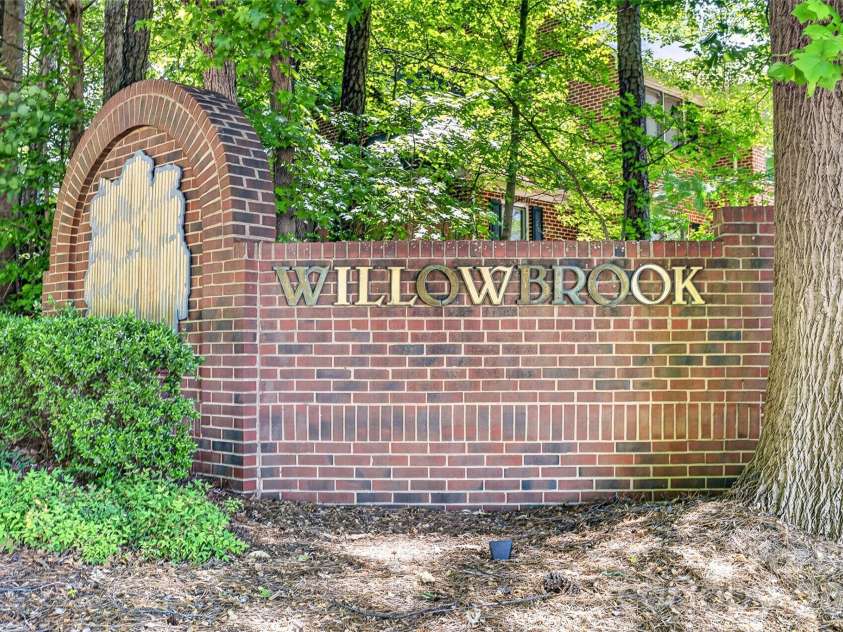 12700 Willow Grove Way, Huntersville, NC 28078.  MLS# CAR4400090, YatesRealty ID 36384. 