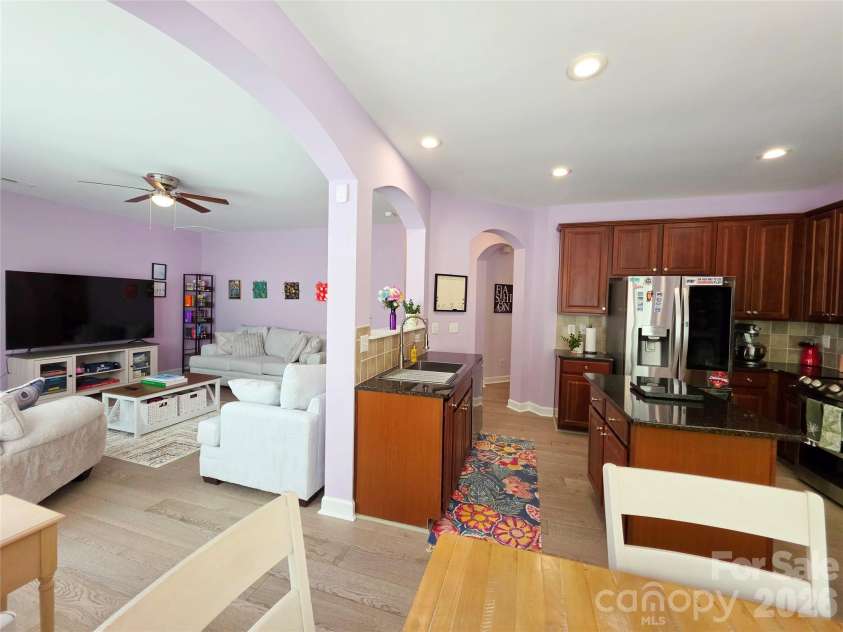 4815 Sterling Brooke Lane, Winston Salem, NC 27103.  MLS# CAR4387273, YatesRealty ID 36385. 