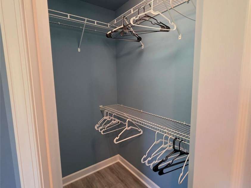 4815 Sterling Brooke Lane, Winston Salem, NC 27103.  MLS# CAR4387273, YatesRealty ID 36385. 