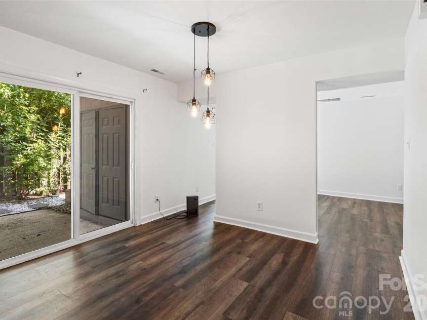 6100 Honeysuckle Lane, Charlotte, NC 28212.  MLS# CAR4402268, YatesRealty ID 36386. 